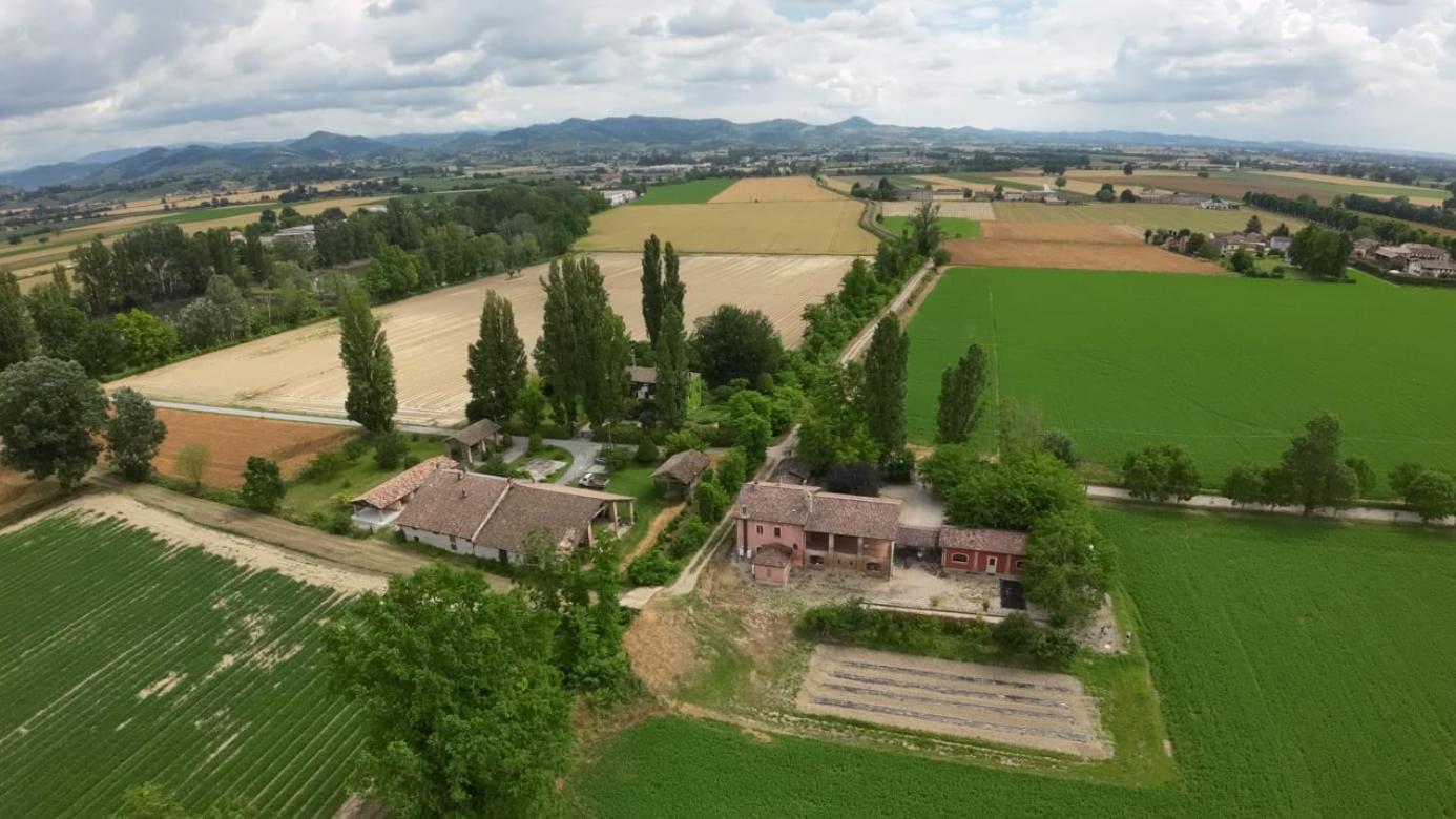 Agriturismo Le Corti Della Gualdana ヴォゲーラ エクステリア 写真